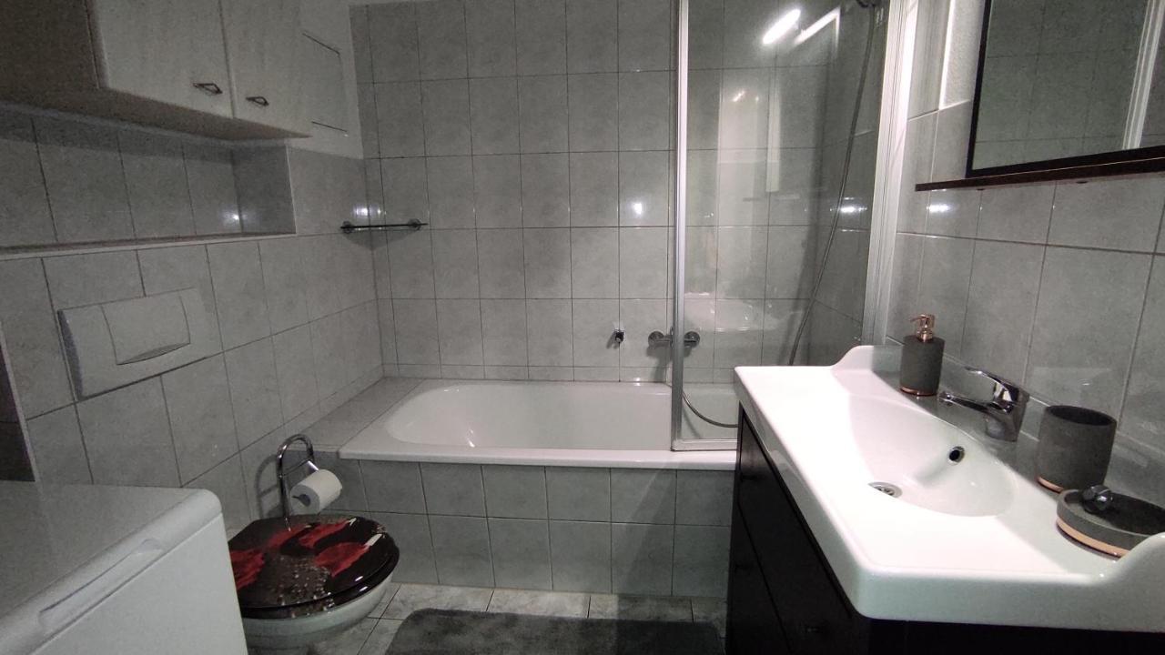 Ferienwohnung Cottbuser City Esterno foto